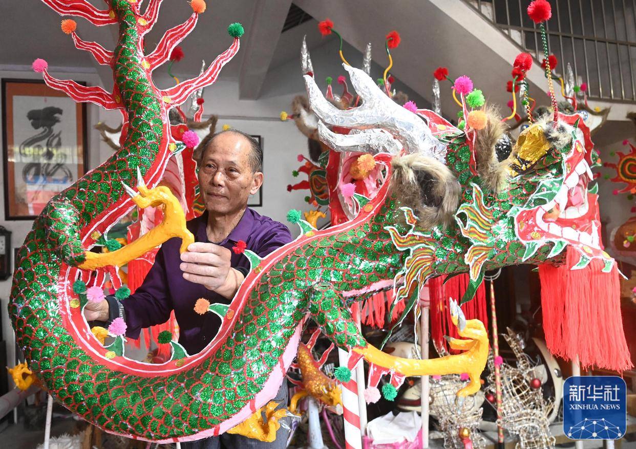 龙年炮龙"守艺人"_宾阳县_宾州镇_广西