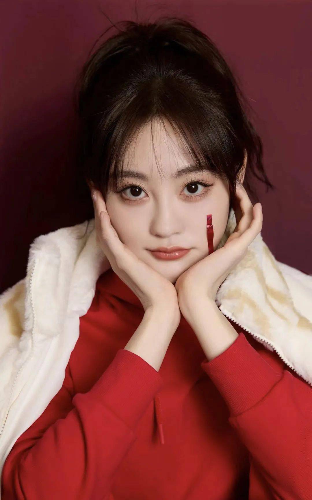 一问一答 | 虞书欣,傻白甜女星,陈都灵《花千骨》,鞠婧祎,于正祝绪丹