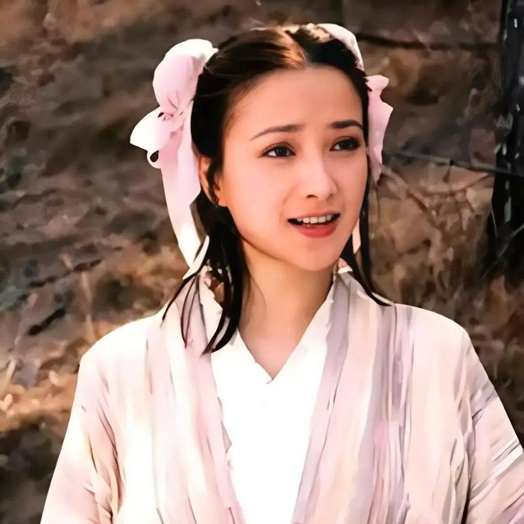 看了60岁何晴的老年状态,我发现:九十年代古装第一美人名不虚传_美貌