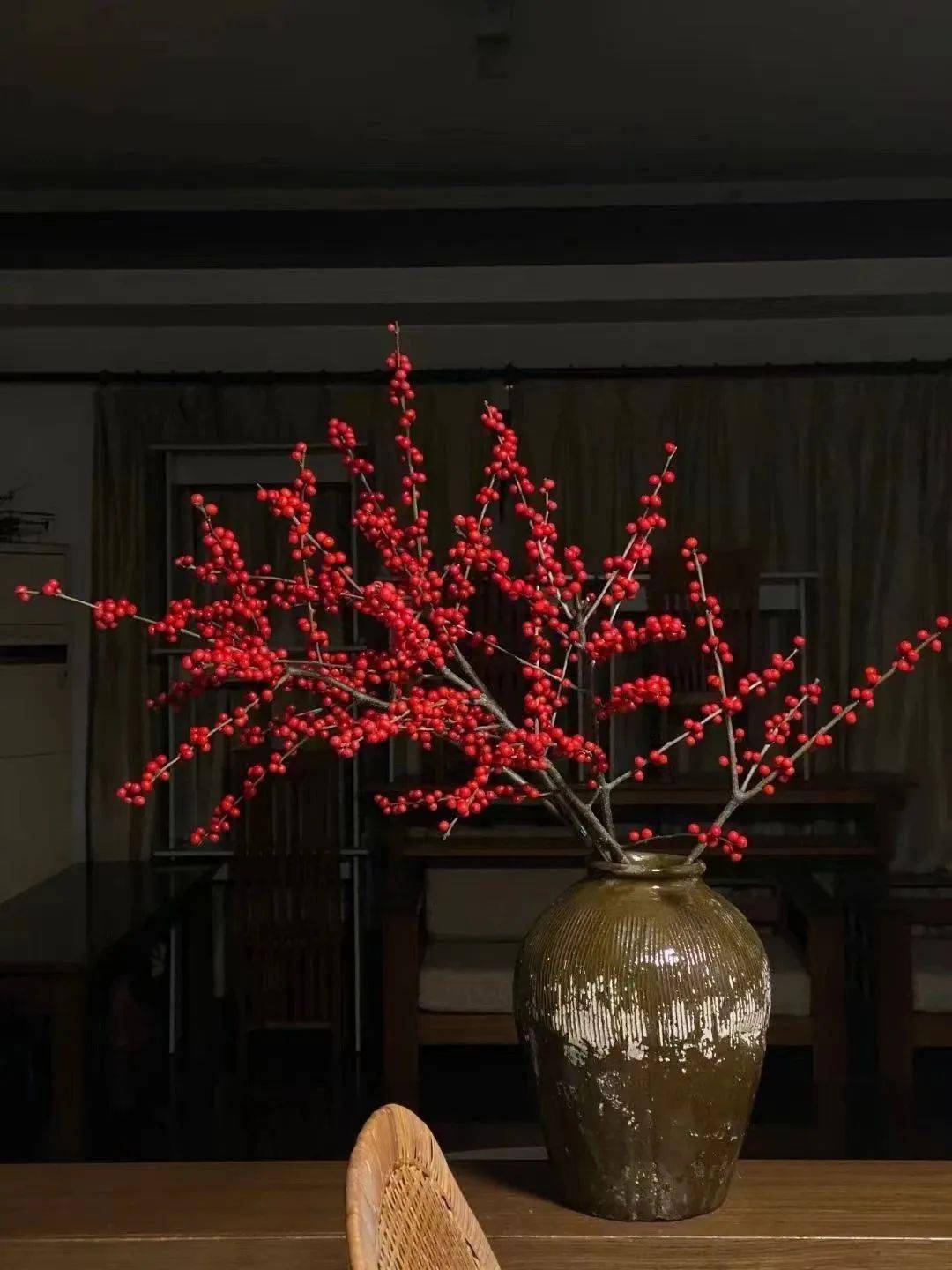 之前就有读者私信小布,说能不能把"贵到飞起"的北美冬青价格打下来.