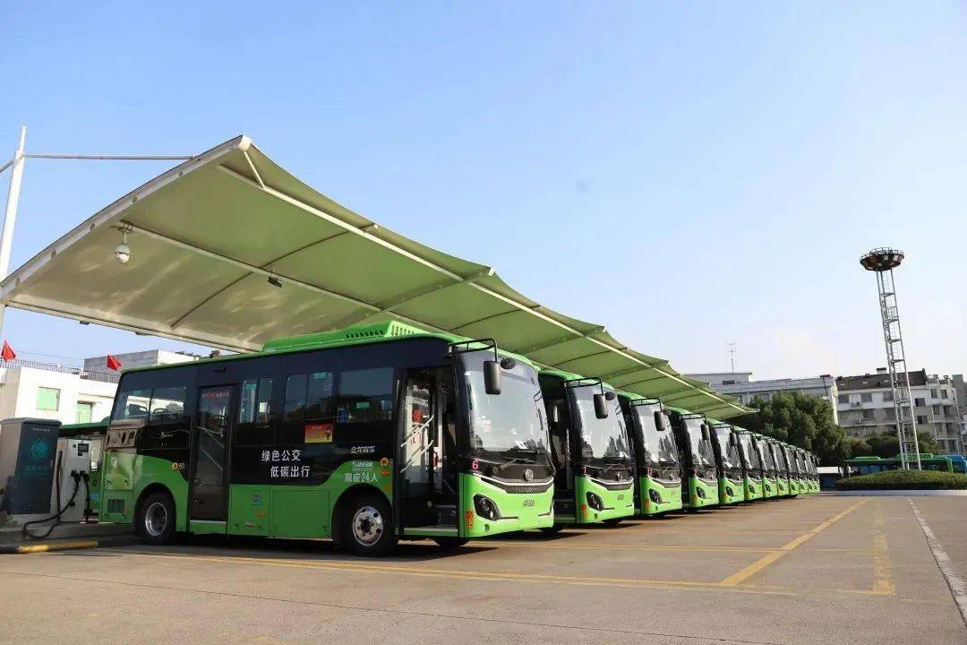 绍兴市六成公交车"大变小"_处置_应急_市民