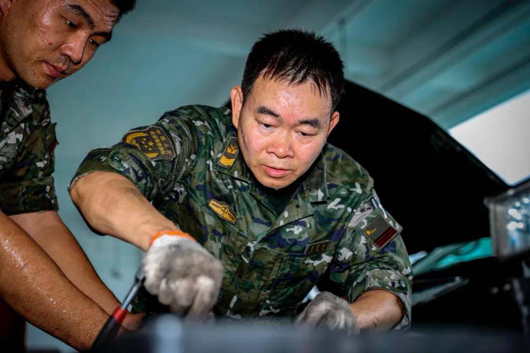 江永:"中国武警忠诚卫士"蒋云忐载誉归乡_家乡_人民_个人