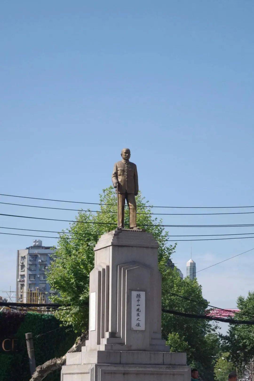 六渡桥,父辈的"铜人像"_父亲_电车_武汉