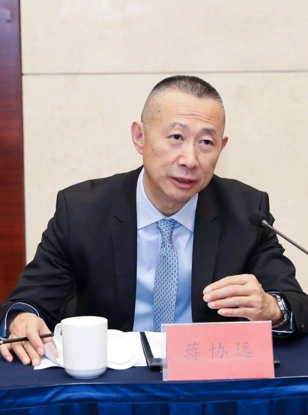 副院长徐辉,创伤骨科主任张力丹,烧伤科主任周业平,手外科主任郑炜