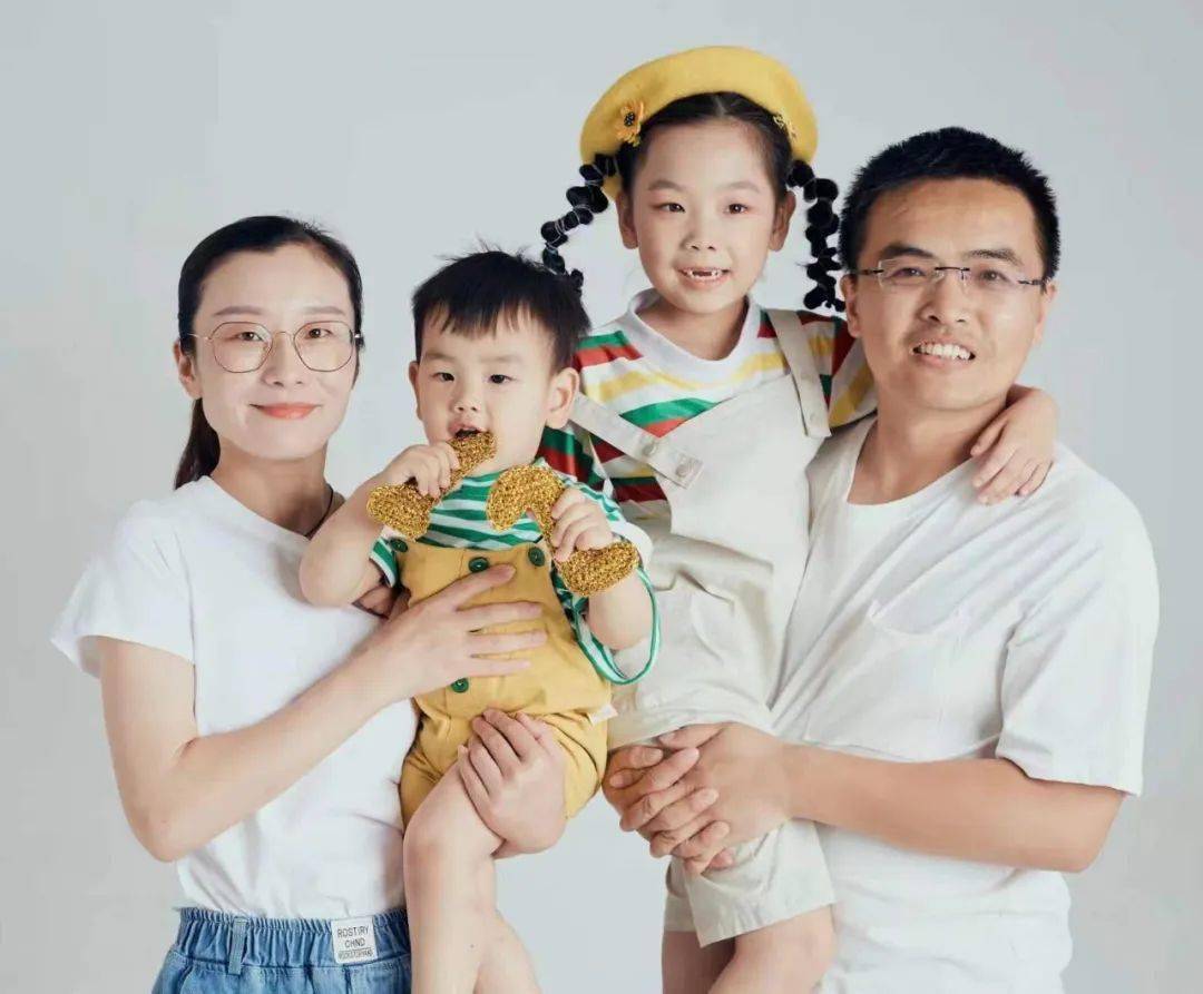 践行知行合一,当好三个角色——记六年级最美家属姚立国(杨霞丈夫)