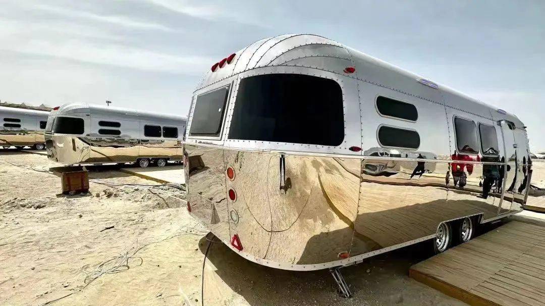 灵感来自星球大战,是目前国内最大的美国清风房车集结群.