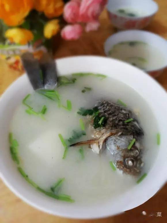 【傳統粵菜】 乾隆長壽的寶物——粵菜鯽魚豆腐湯