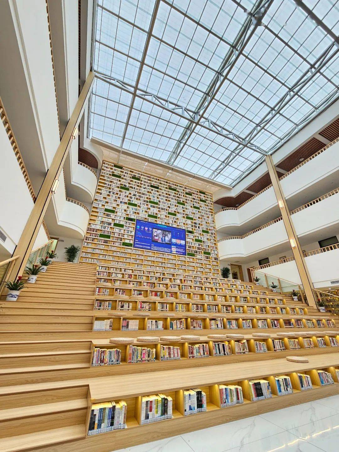 这座岳阳的公共图书馆,注定要火!