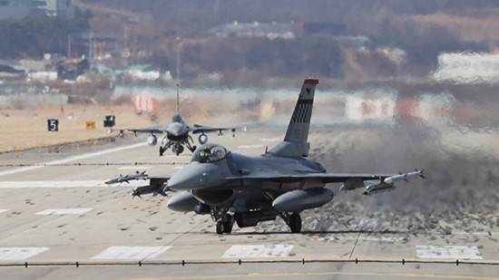 驻韩美军发生战机坠落事故，上月也有F-16坠落-阳光明媚