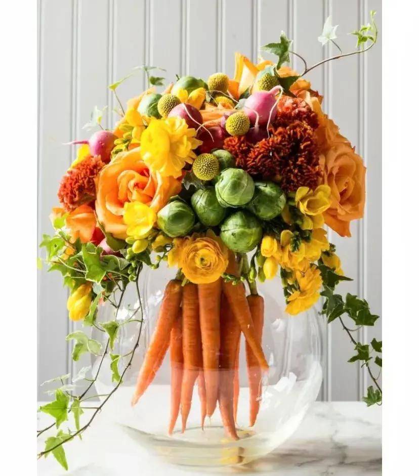 到底心中得多有爱,才能想到这些无聊又治愈的鲜切花?_生活_插花_万物