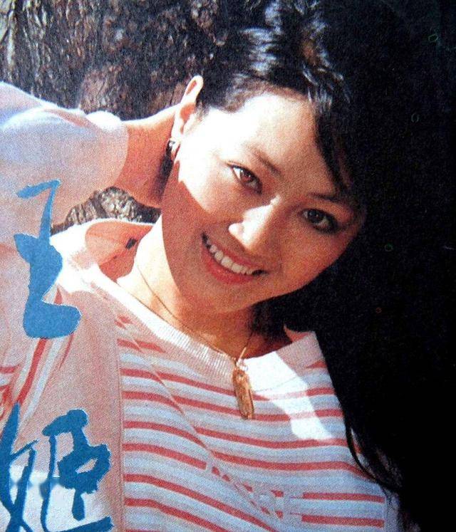 王姬:怀孕仍熬夜拍戏,儿子成智障儿,自称是"死不瞑目的家长"_因为_小