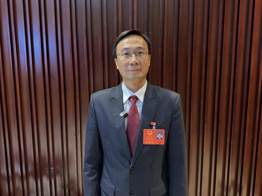 【聚焦珠海两会】珠海市金湾区区长刘军:金湾多项经济指标全市第一