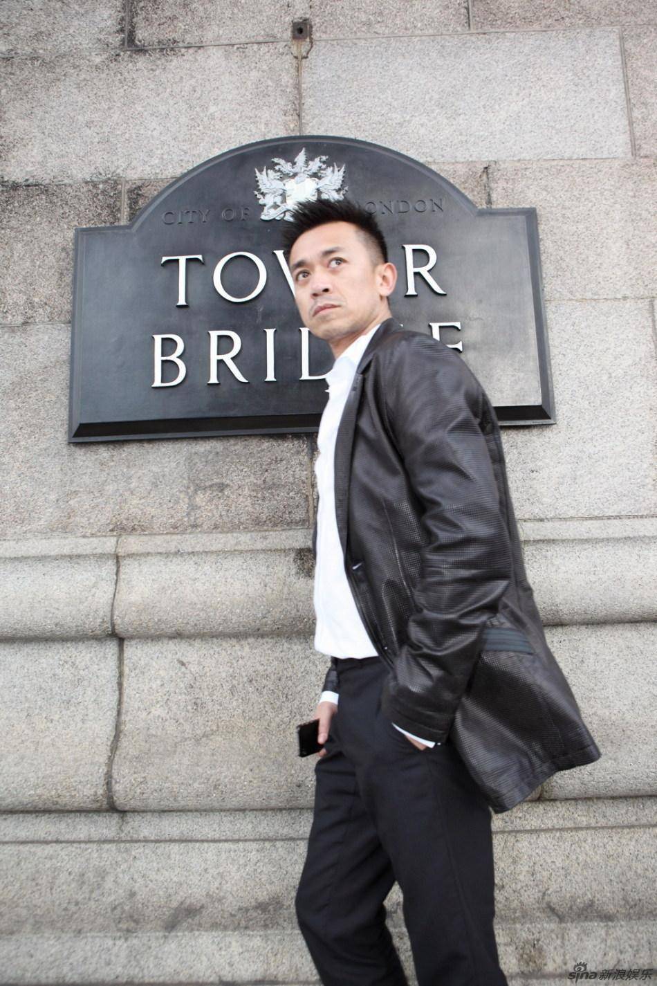 那个时候他并不出名,冯钰棋看上他也不是图他的名气和钱财,他们的结合