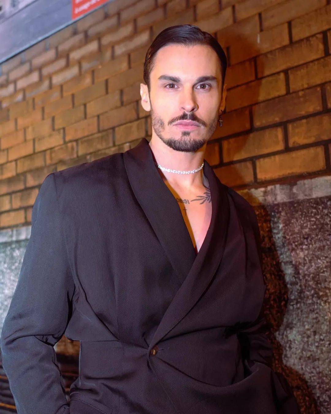 目前,baptiste giabiconi 已经成立了自己的经纪公司 wonderwall