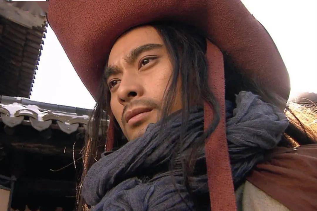 《琅琊榜》里的蒙将军,《繁花》里的陶陶,竟然是首部国产偶像剧男主!