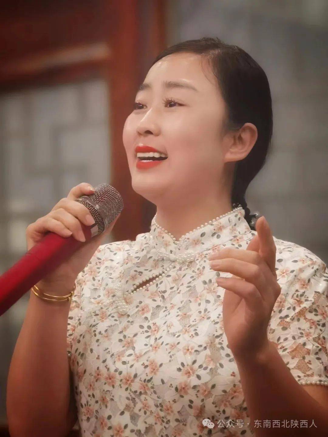 每天一歌||刘康霞演唱经典陕北民歌《三十里铺》_榆林_大赛_舞蹈