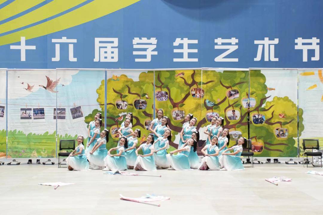 在这项展演上,海淀学子荣获76个金奖,4个银奖——_教育_北京市_艺术节