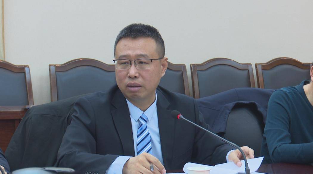 《首报责任单位较大以上突发事件报告流程》以及省委副秘书长梁克昌