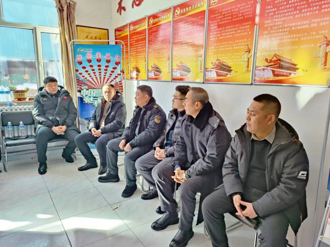 日前,以五常市市委常委,市政府副市长吕嘉昌,市政府副市长张振东为