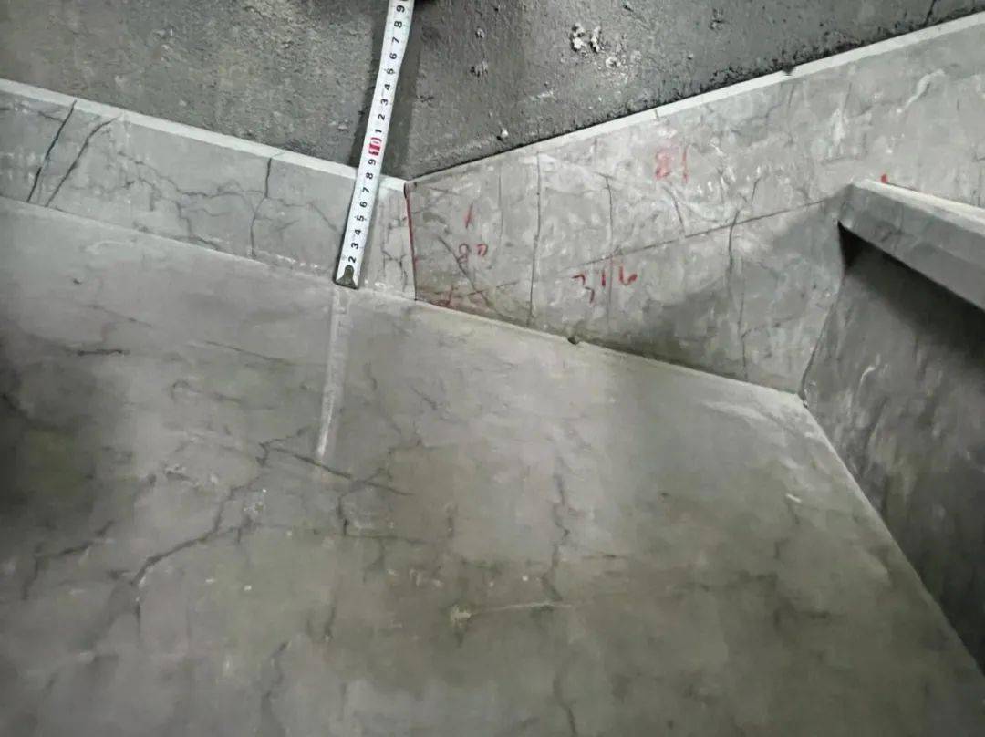 楼梯大理石踢脚线怎么做?这个方法分享给你_石材_视频_www