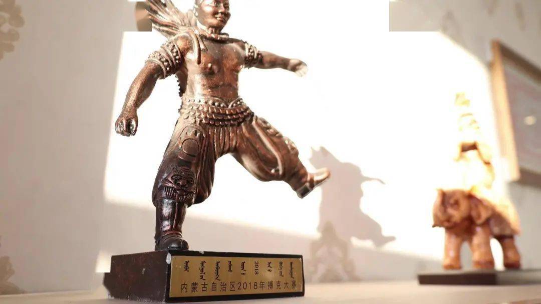 搏克手的养殖经_预定_牛犊_巴图