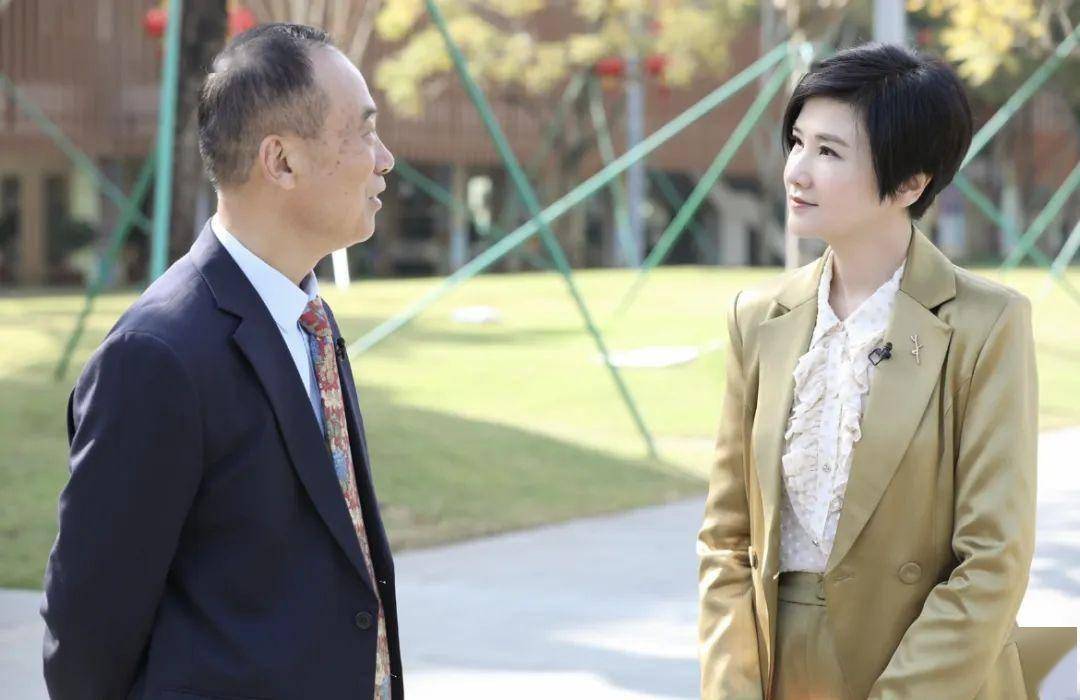 受教育者强大的自信|专访港中大(深圳)校长徐扬生_吴小莉_大学_社会