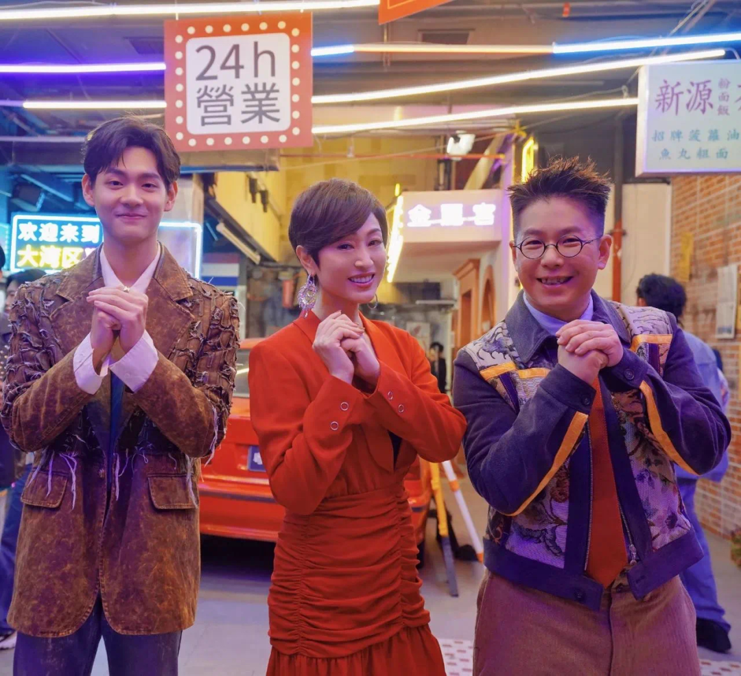 陈法蓉,焉栩嘉,段奥娟,田鸿杰和深圳成都两地主持人汇聚深圳南头古城