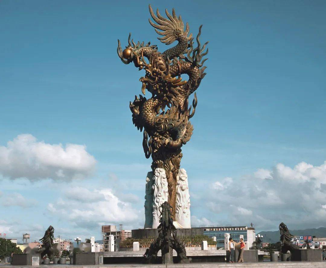 辰龙大吉,韩美林笔下的龙向您拜年啦