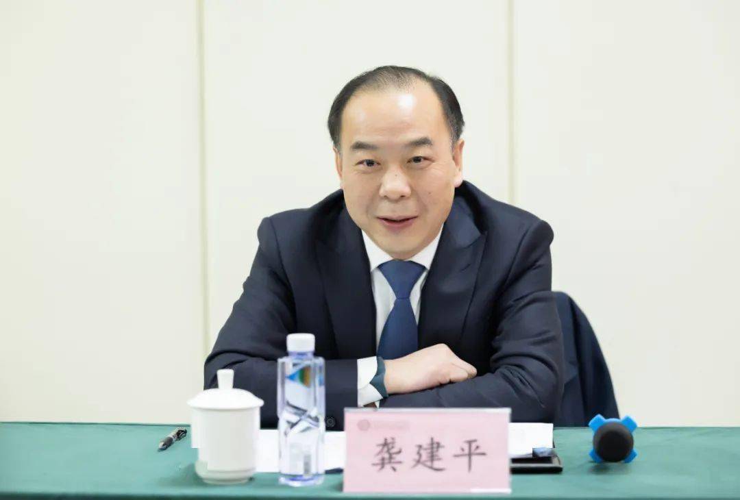 省卫生健康委党组书记,主任龚建平走访慰问高层次人才_江西省_省人民