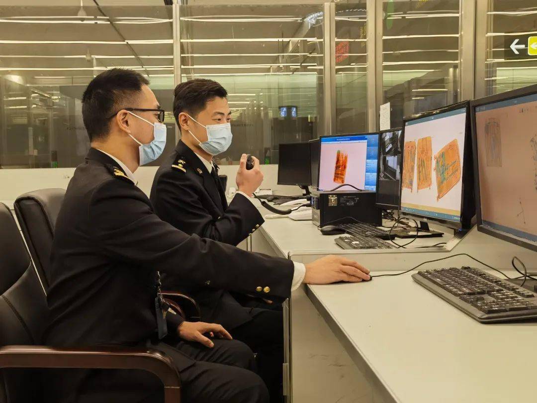 嗯,大年三十海关真的在上班_监管_保障_所属