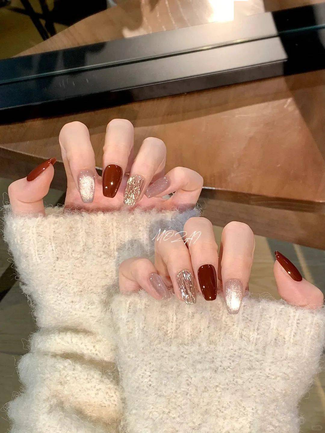 2024新年这些短款美甲让你稳站c位!