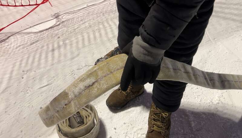 在最冷的夜裡造最美的雪_園區_戶外工作_水帶