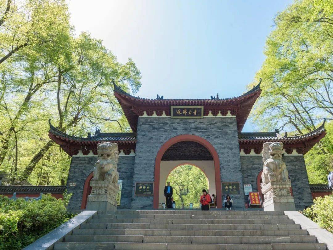 我们一年一度的正月初九赶庙会据琅琊山景区消息凤阳便民服务平台