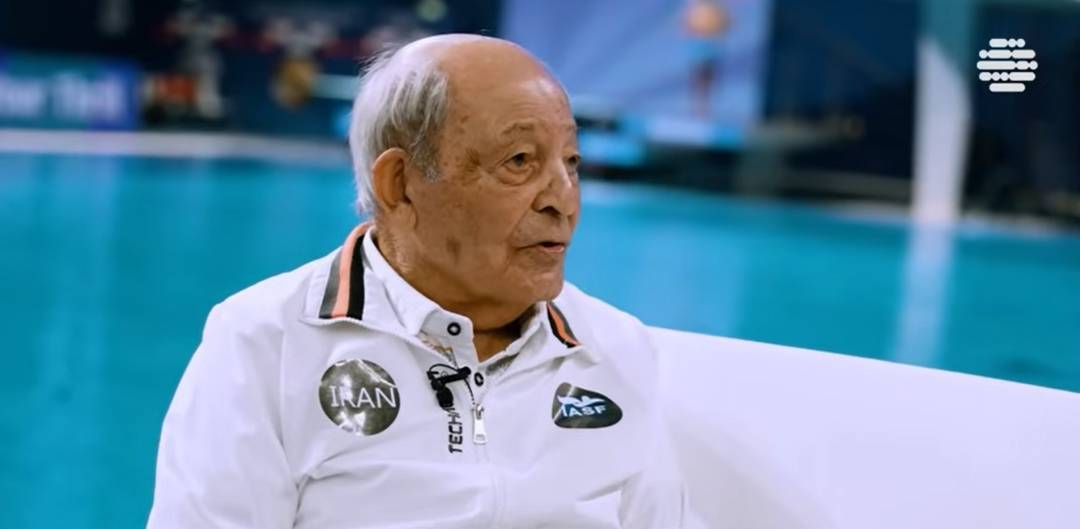 年龄不是障碍！伊朗百岁老者获颁跳水金牌
