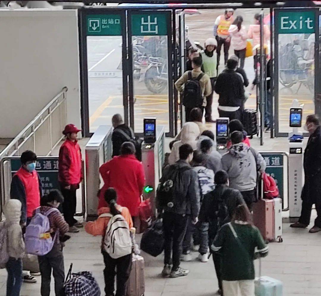 明日起,定南火车站增开k6292次列车!_旅客