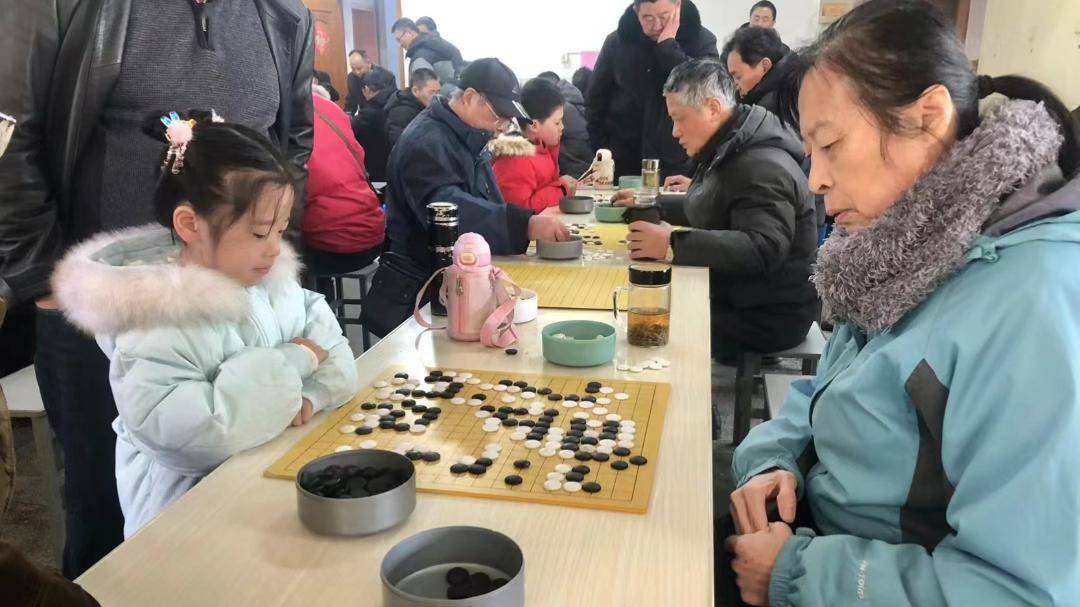 扬州女棋手刘巧云图片