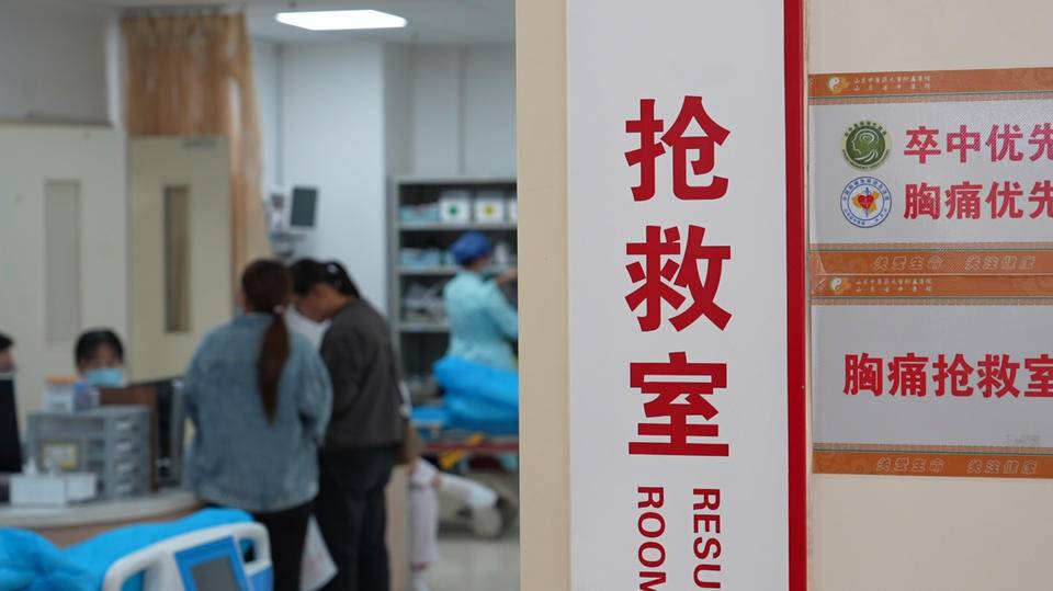新春走基层丨62岁男子喝出脑梗,急诊醉酒患者比平时多3-5倍