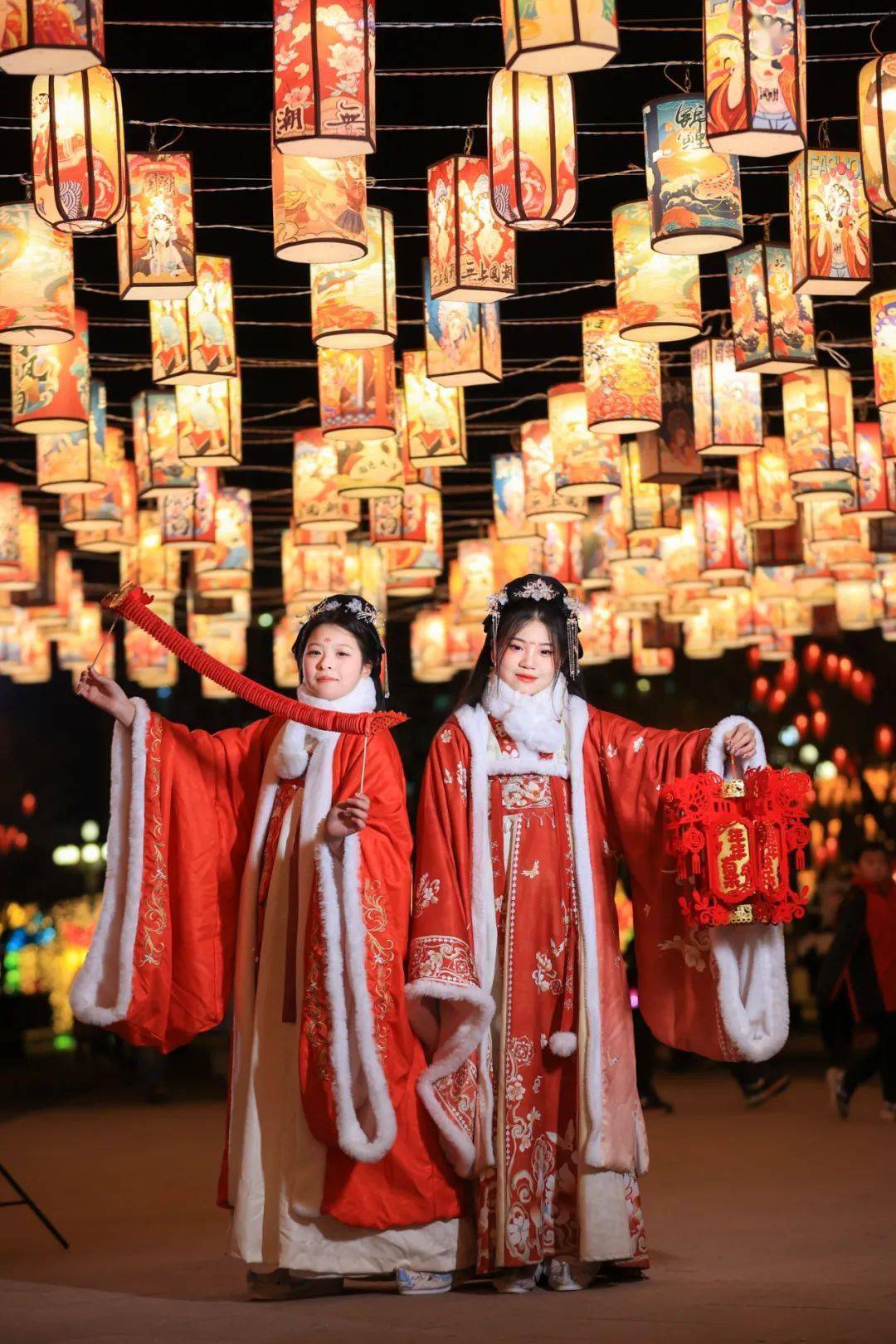 灯会这样拍嘎嘎出片~_花灯_辛集_灯笼