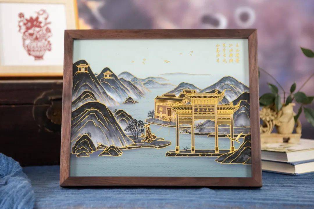 铜版画将严90陵钓台两岸美景以铜雕形式描绘,水行山中,山绕水生