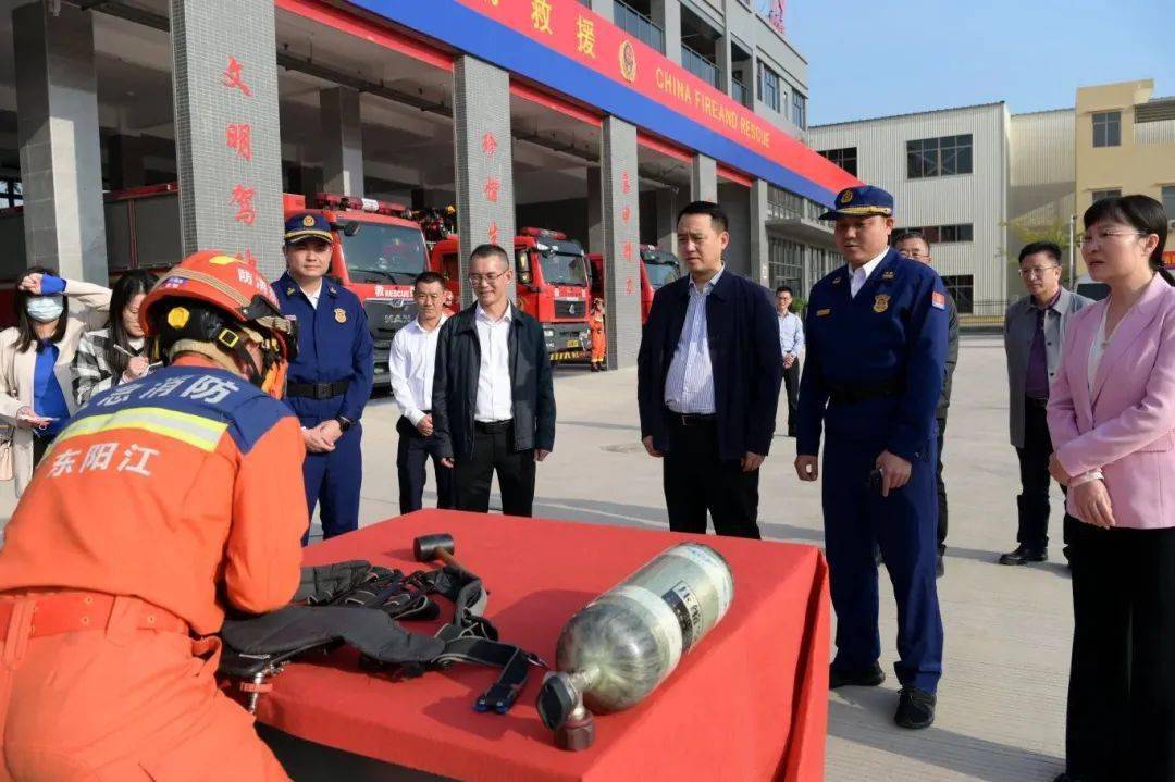 余金富市长慰问一线消防救援人员_阳江_工作_情况
