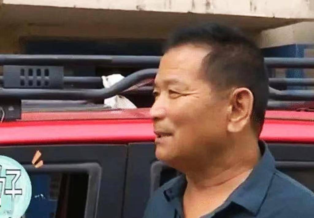 68岁大妈要6万彩礼,每个月2000块零花钱,没钱的男人她