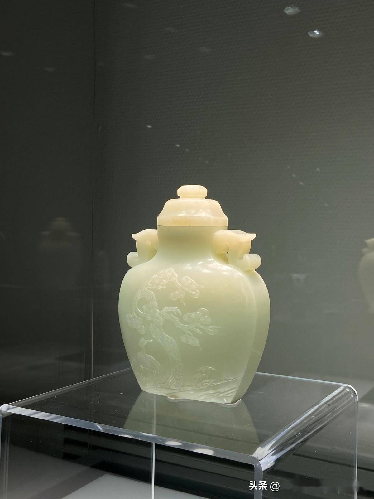 保利乾隆玉:见到臻品白玉,如冰若雪又温润如肪_玉器_玉质_嘉庆