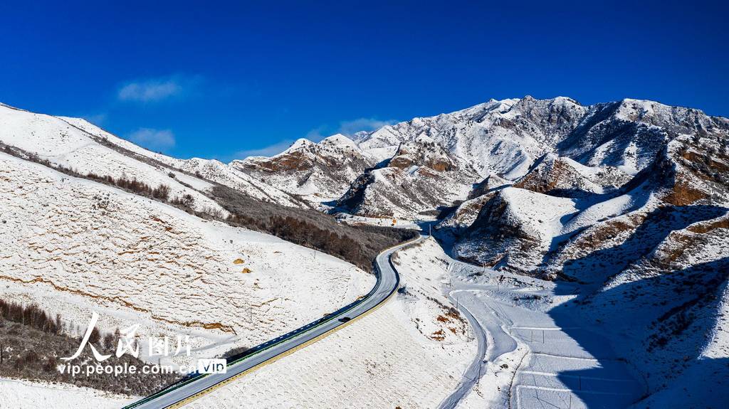 甘肃天祝:祁连山脉雪后景如画_天堂镇_赵世鹏_图片