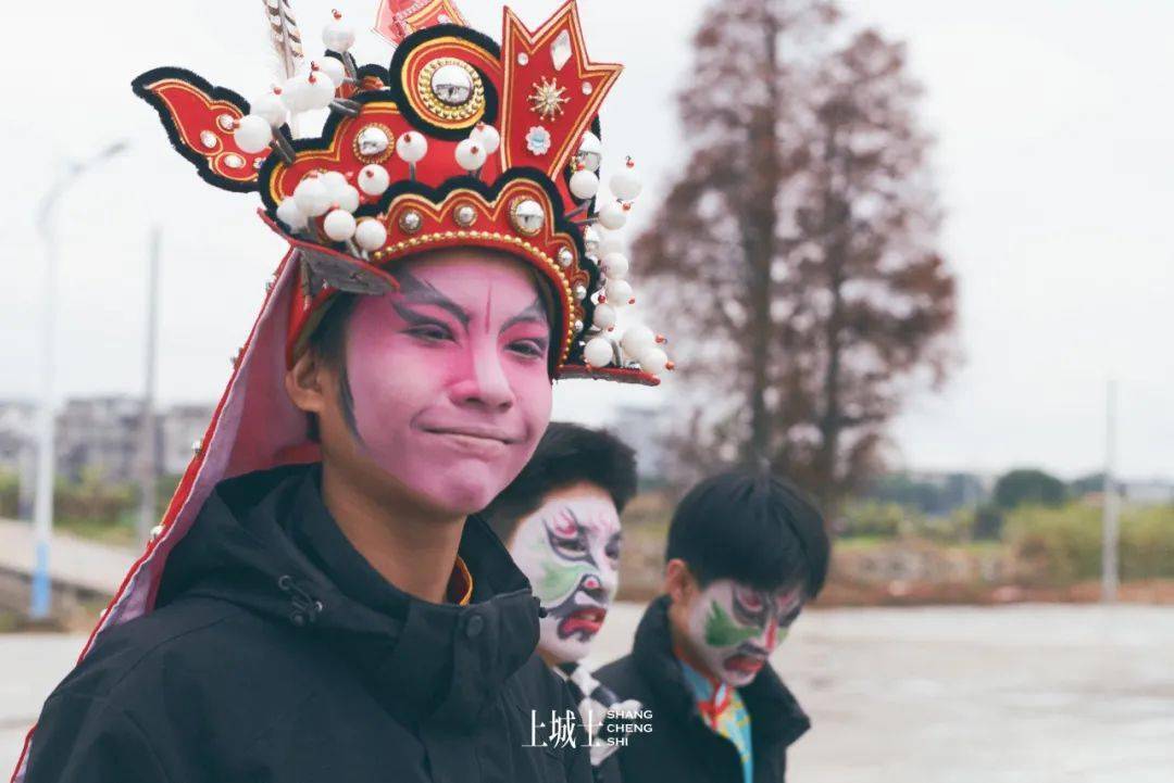 潮汕英歌:专访普宁富美英歌队——"都是出于爱好才走"