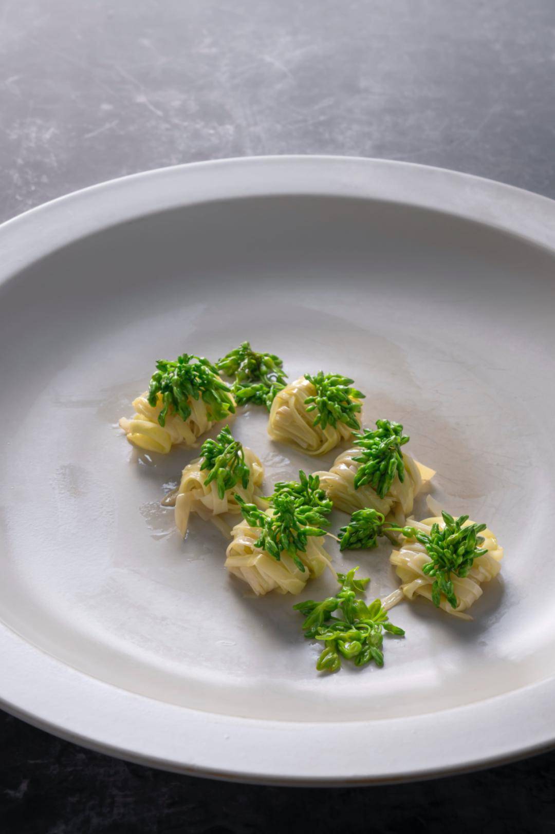 2024年元月大董意境菜作品赏析_管理_冷汤_蒲菜