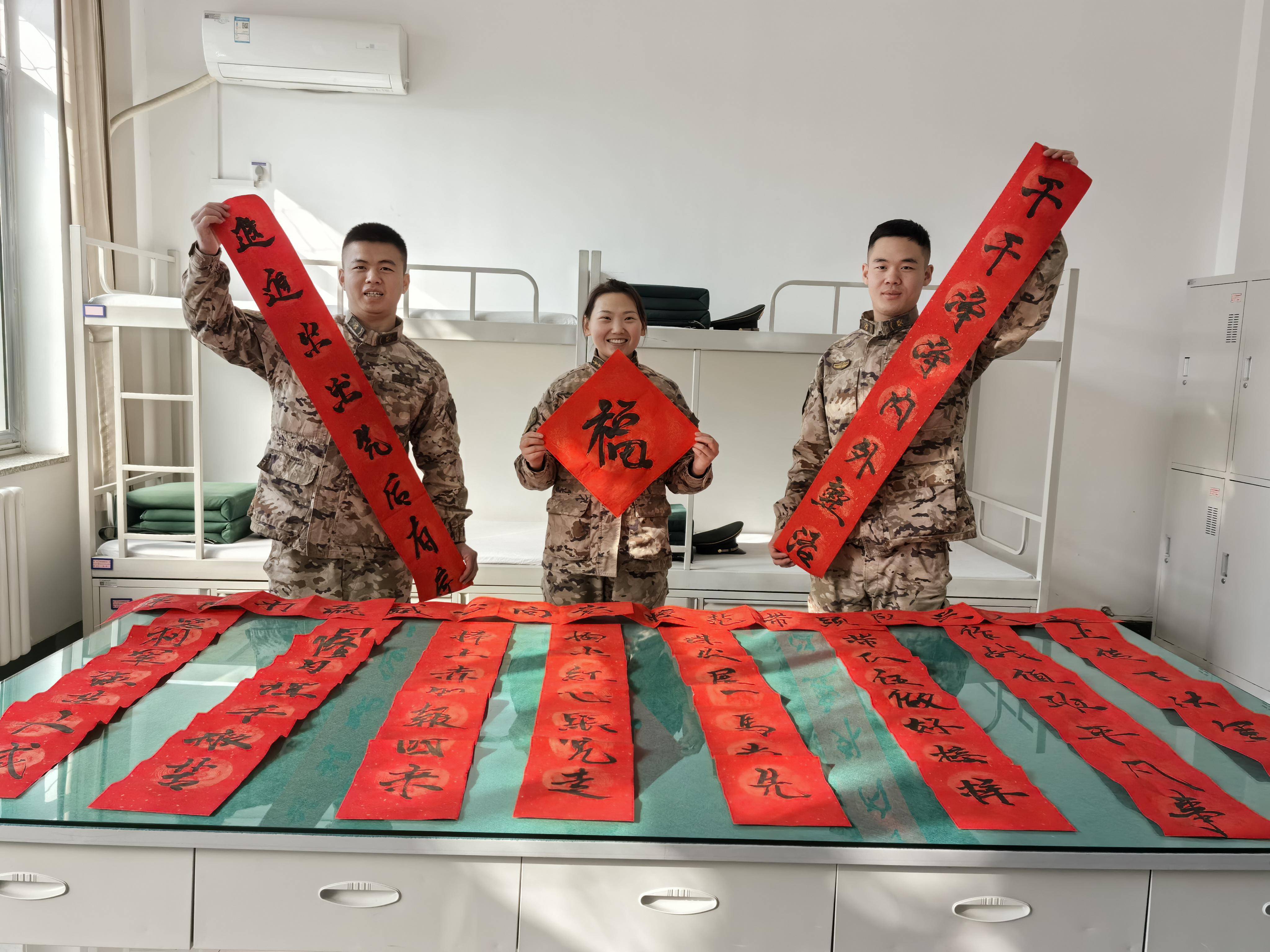 又燃又暖!盘点武警官兵的春节假期