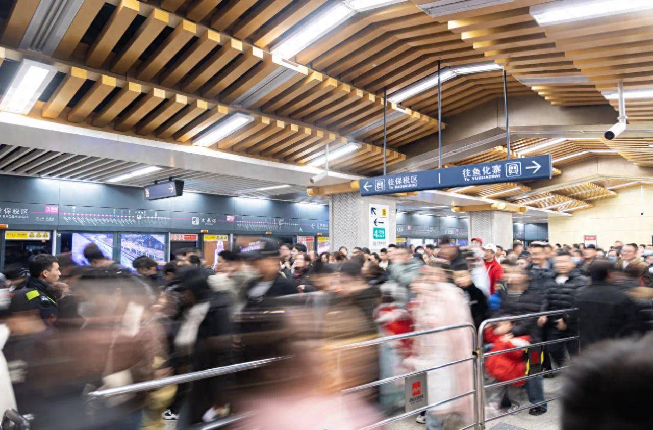 春节假期,西安地铁平安运客达2632.2万人次_保障_运营_客运量