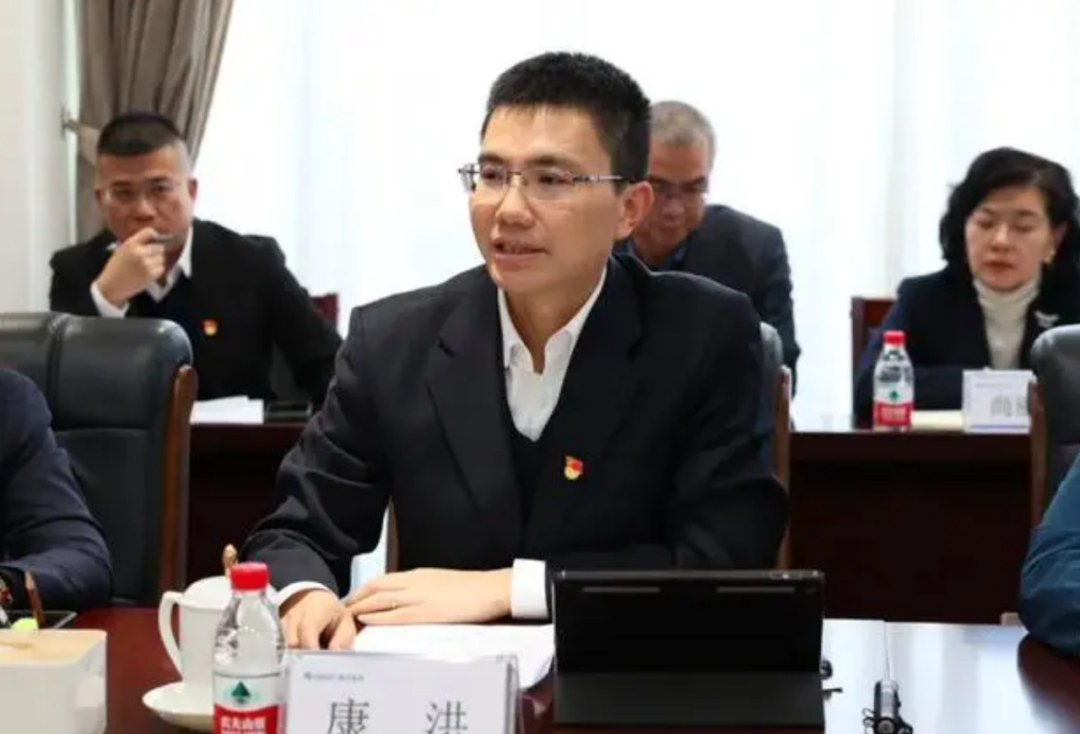 康洪"接棒"格力集团董事长_格力电器_官网_董明珠