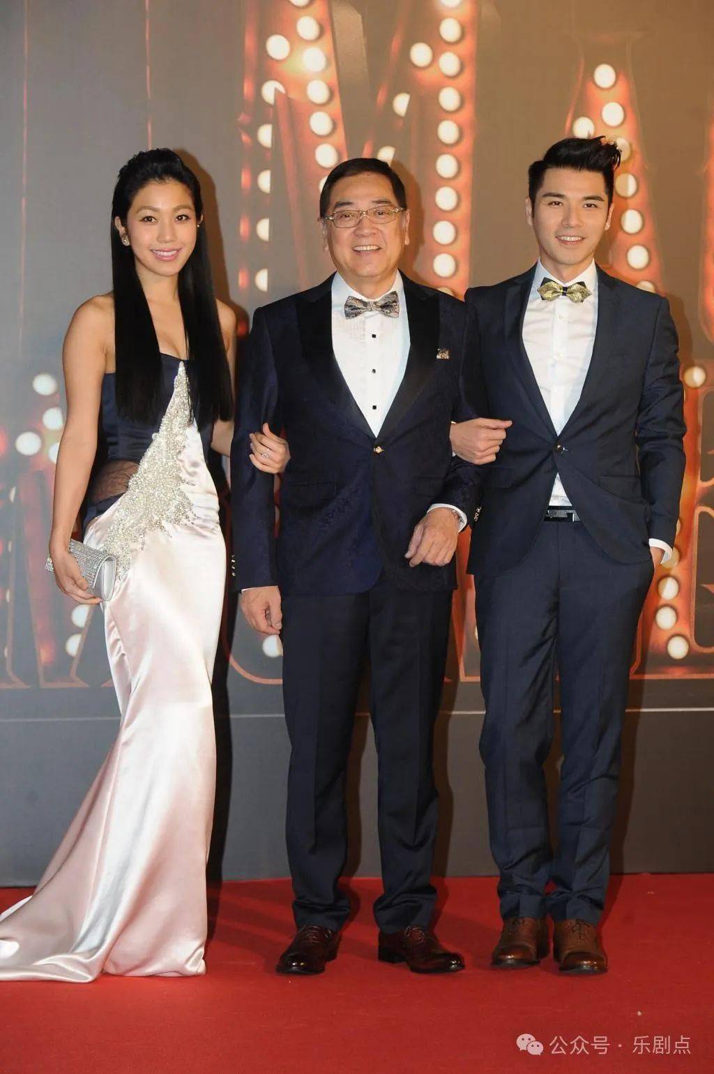 独欠大哥秦沛,女儿代为出席_姜丽文_美食