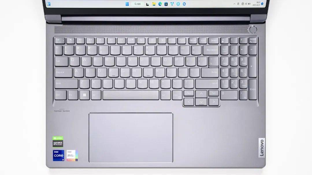 0×4和nvme,机器还有一个m.2 2242插槽,如有需要可自行加装固态硬盘.